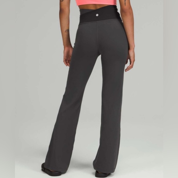 lululemon athletica Pants - Lululemon Throwback Astro Pant Graphite Grey / Black Size 6